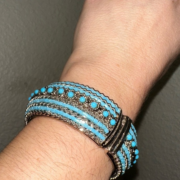 Silver Beaded bangle bracelet with turquoise beads hinged - Picture 5 of 5